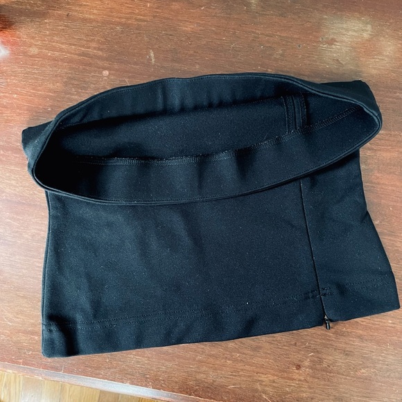 RARE | Crop Top with Back Accent Embroidery - Picture 11 of 14